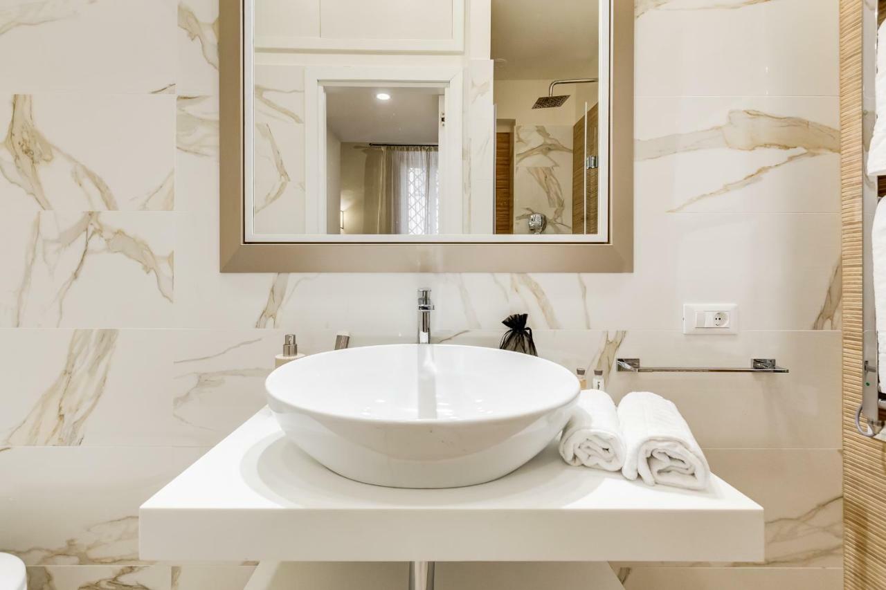 ローマTrevi Chic Houseアパートメント エクステリア 写真